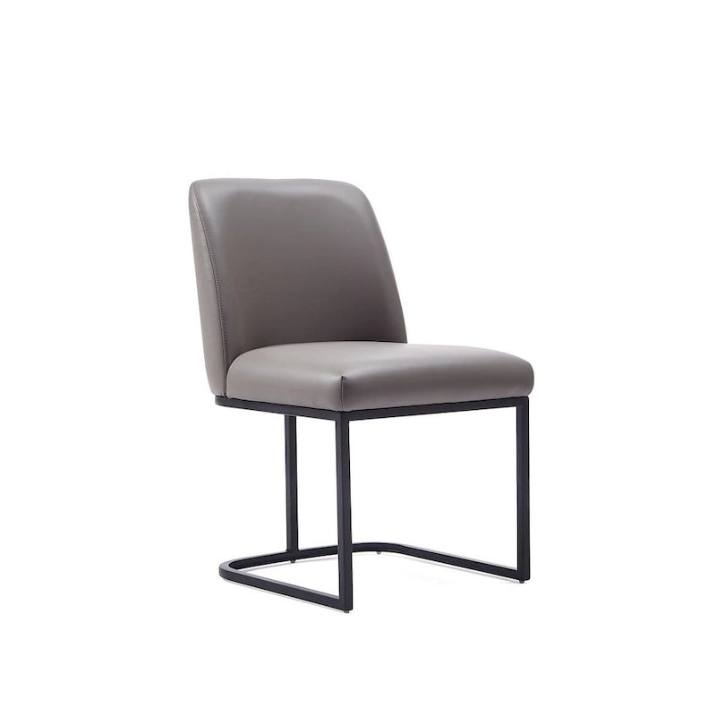 Chaise de salle à manger moderne en similicuir