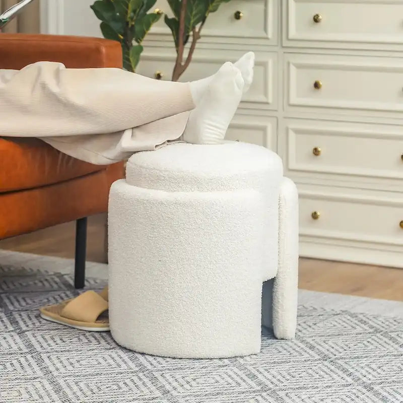 Pouf ottoman rond en tissu peluche Teddy