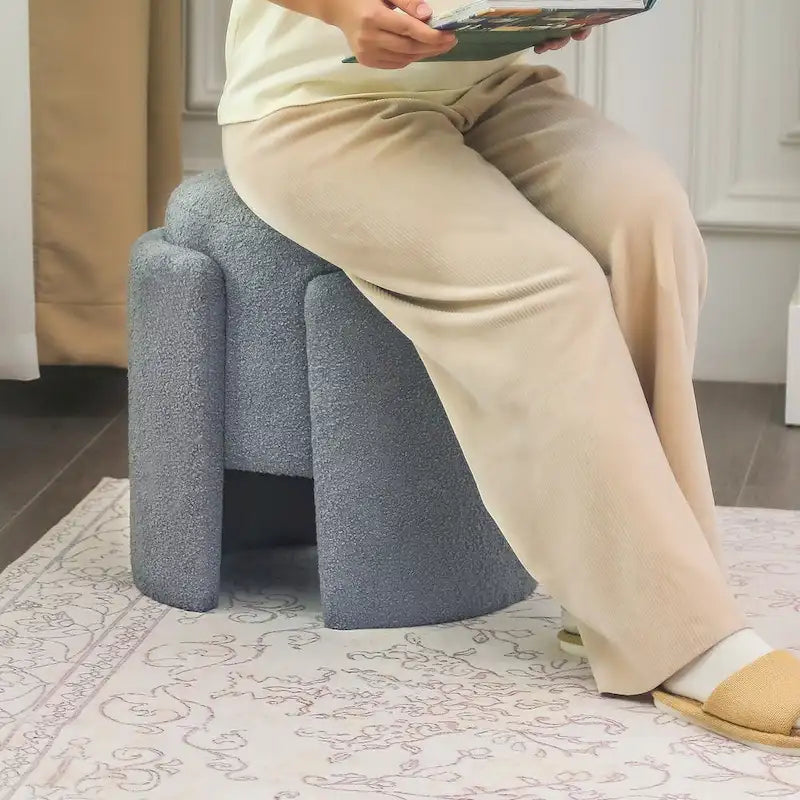 Pouf ottoman rond en tissu peluche Teddy