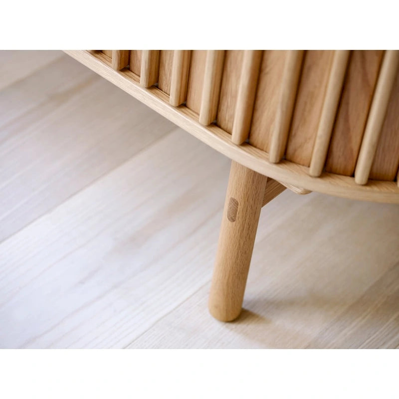 Meuble TV bas coulissant arrondi Mid-Century Modern en bois naturel
